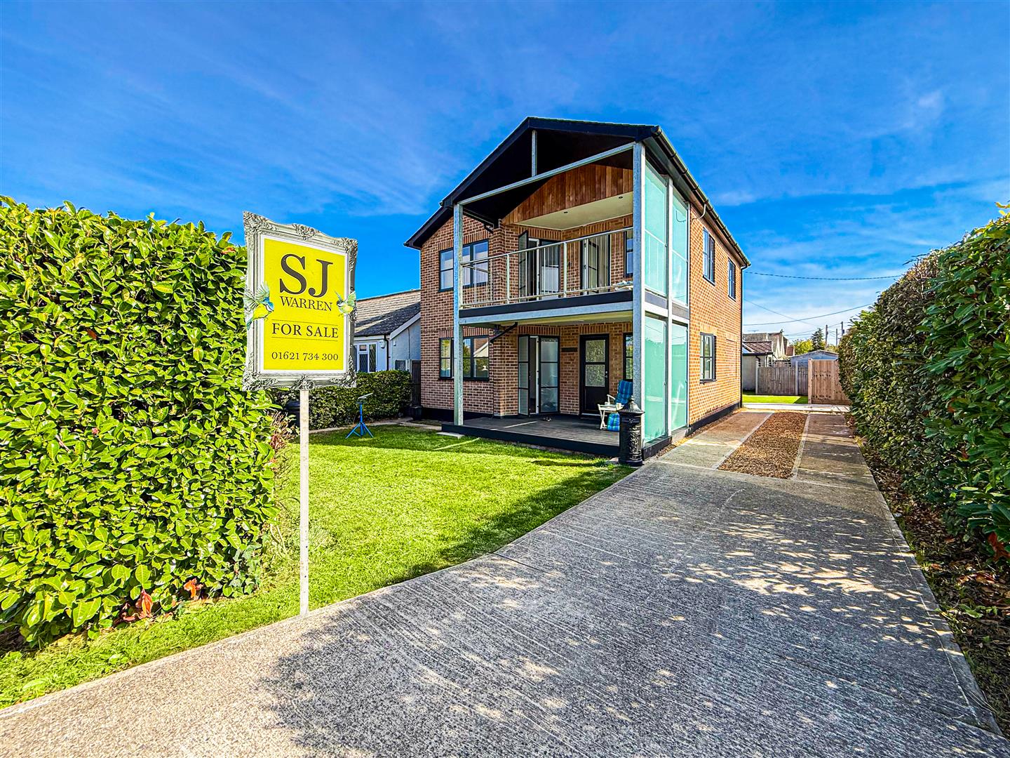Darweeden, Spa Drive, St Lawrence, CM0 7NN